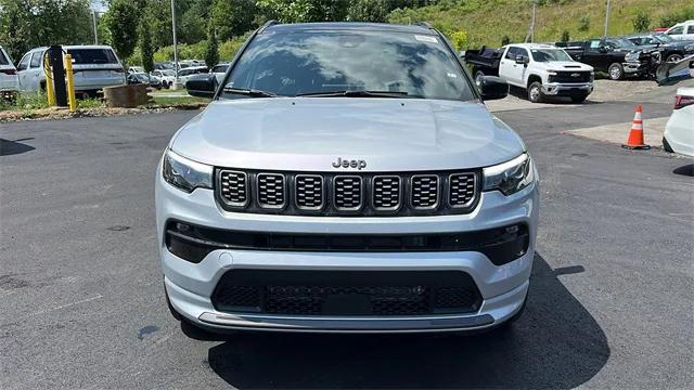 2024 Jeep Compass COMPASS LIMITED 4X4