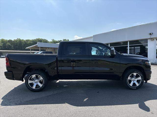 2025 RAM Ram 1500 RAM 1500 TRADESMAN CREW CAB 4X4 57 BOX