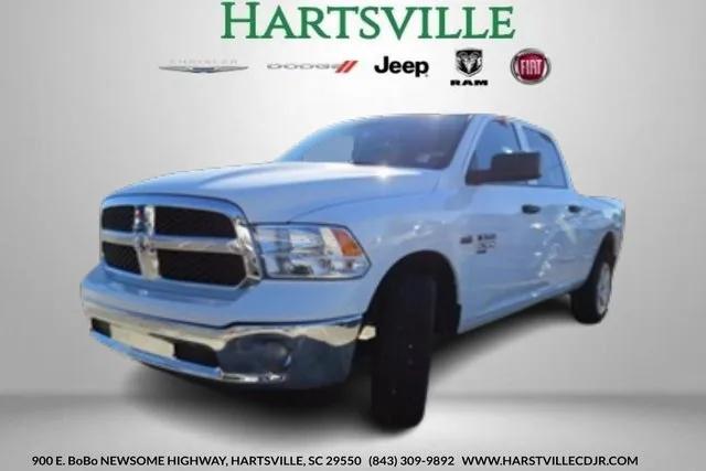 2024 RAM Ram 1500 Classic RAM 1500 CLASSIC TRADESMAN CREW CAB 4X4 64 BOX