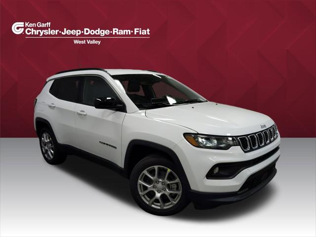 2024 Jeep Compass COMPASS LATITUDE LUX 4X4