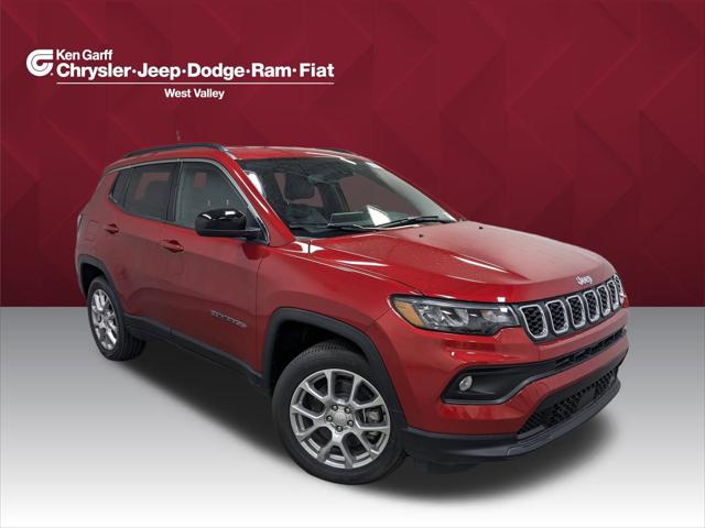 2024 Jeep Compass COMPASS LATITUDE LUX 4X4