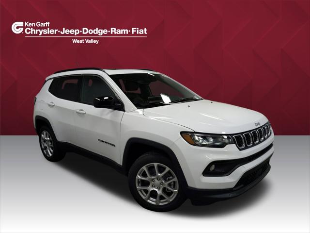 2024 Jeep Compass COMPASS LATITUDE LUX 4X4