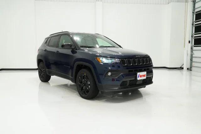 2024 Jeep Compass COMPASS LATITUDE 4X4