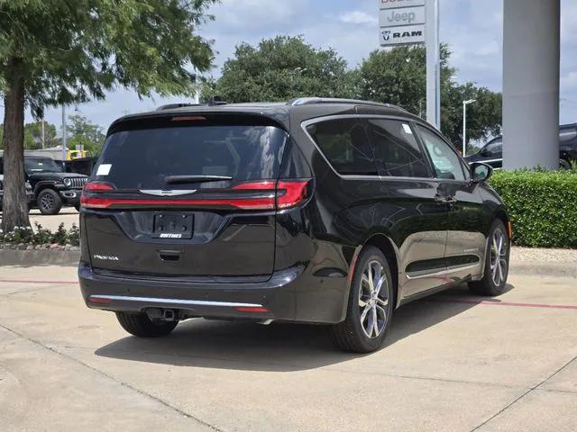 2024 Chrysler Pacifica PACIFICA PINNACLE