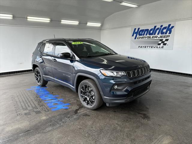 2024 Jeep Compass COMPASS LATITUDE 4X4