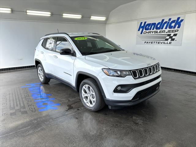 2024 Jeep Compass COMPASS LATITUDE 4X4