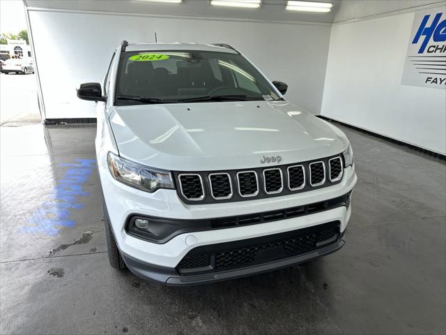 2024 Jeep Compass COMPASS LATITUDE 4X4