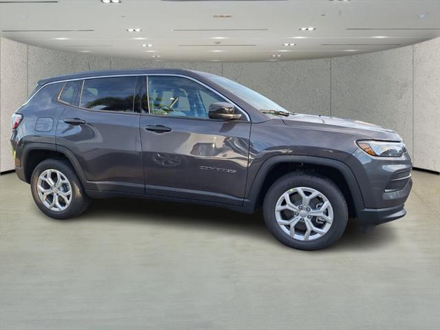 2024 Jeep Compass COMPASS SPORT 4X4