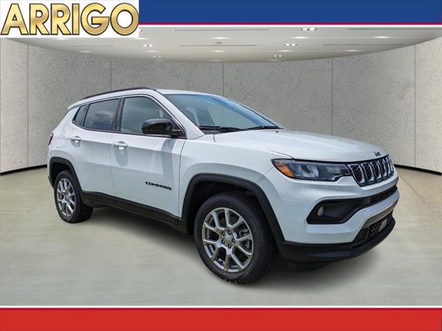 2024 Jeep Compass COMPASS LATITUDE LUX 4X4