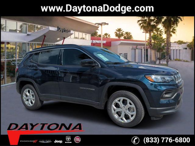 2024 Jeep Compass COMPASS LATITUDE 4X4