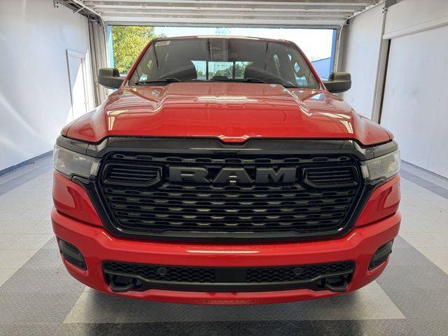 2025 RAM Ram 1500 RAM 1500 TRADESMAN CREW CAB 4X4 57 BOX