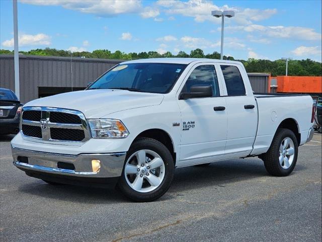 2024 RAM Ram 1500 Classic RAM 1500 CLASSIC TRADESMAN QUAD CAB 4X4 64 BOX