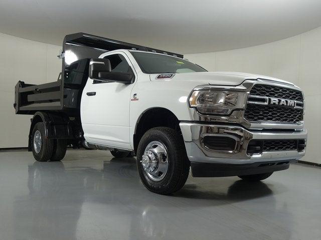 2024 RAM Ram 3500 Chassis Cab RAM 3500 TRADESMAN CHASSIS REGULAR CAB 4X4 60 CA