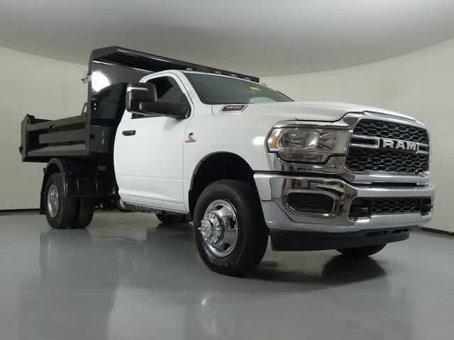 2024 RAM Ram 3500 Chassis Cab RAM 3500 TRADESMAN CHASSIS REGULAR CAB 4X4 60 CA 2024 RAM Ram 3500 Chassis Cab RAM 3500 TRADESMAN CHASSIS REGULAR CAB 4X4 60 CA