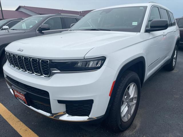 2023 Jeep Grand Cherokee L Laredo 4x4