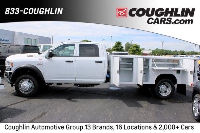 2024 RAM Ram 5500 Chassis Cab RAM 5500 TRADESMAN CHASSIS CREW CAB 4X4 84 CA 2024 RAM Ram 5500 Chassis Cab RAM 5500 TRADESMAN CHASSIS CREW CAB 4X4 84 CA