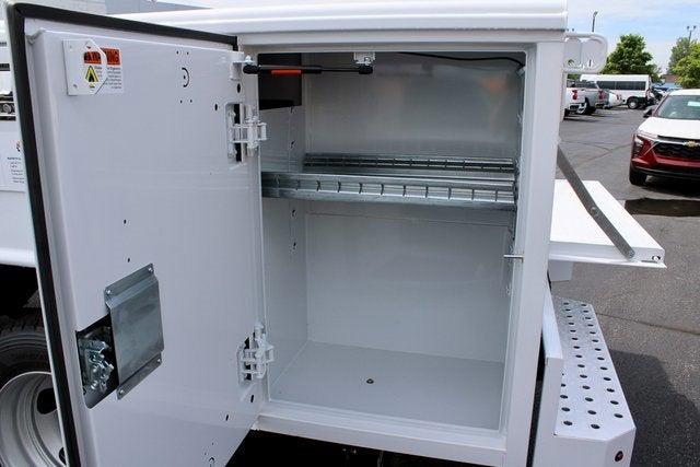 2024 RAM Ram 5500 Chassis Cab RAM 5500 TRADESMAN CHASSIS CREW CAB 4X4 84 CA 2024 RAM Ram 5500 Chassis Cab RAM 5500 TRADESMAN CHASSIS CREW CAB 4X4 84 CA