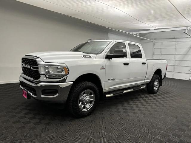 2022 RAM 3500 Tradesman Crew Cab 4x4 64 Box