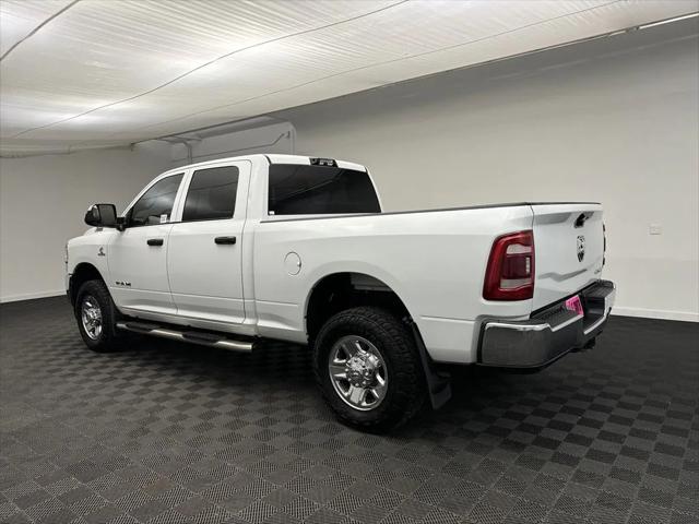 2022 RAM 3500 Tradesman Crew Cab 4x4 64 Box