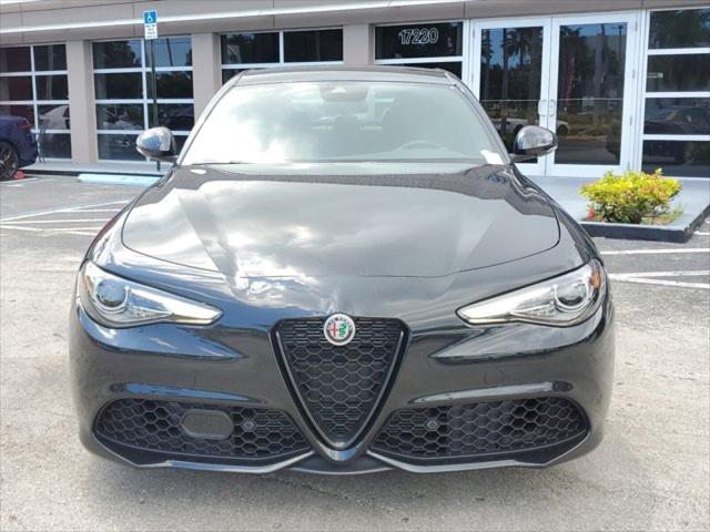 2023 Alfa Romeo Giulia GIULIA SPRINT RWD 2023 Alfa Romeo Giulia GIULIA SPRINT RWD
