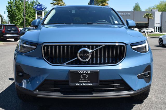 2024 Volvo XC40 B5 Ultimate Bright Theme
