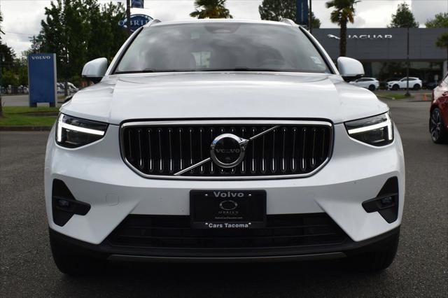 2024 Volvo XC40 B5 Ultimate Bright Theme