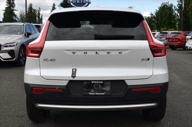 2024 Volvo XC40 B5 Ultimate Bright Theme