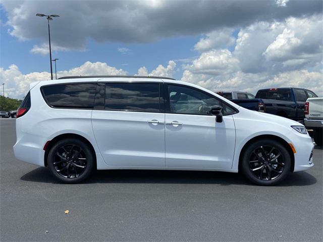 2024 Chrysler Pacifica PACIFICA LIMITED