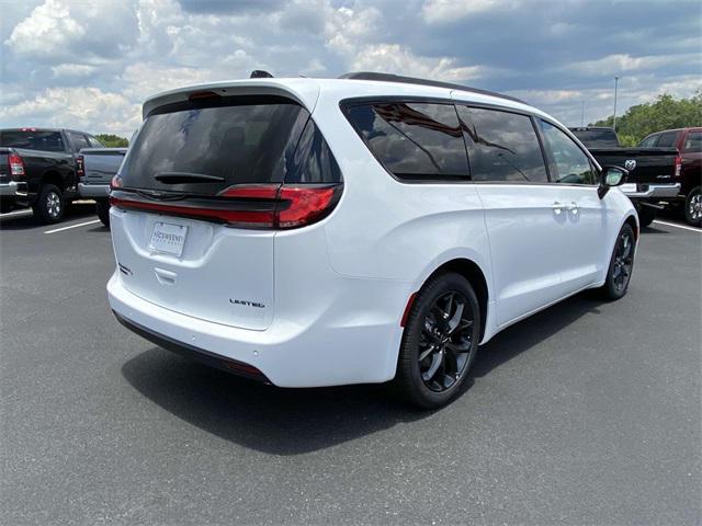 2024 Chrysler Pacifica PACIFICA LIMITED