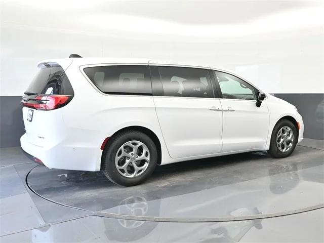 2024 Chrysler Pacifica PACIFICA LIMITED