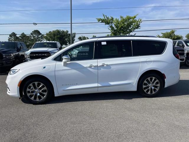 2024 Chrysler Pacifica Hybrid PACIFICA PLUG-IN HYBRID PINNACLE