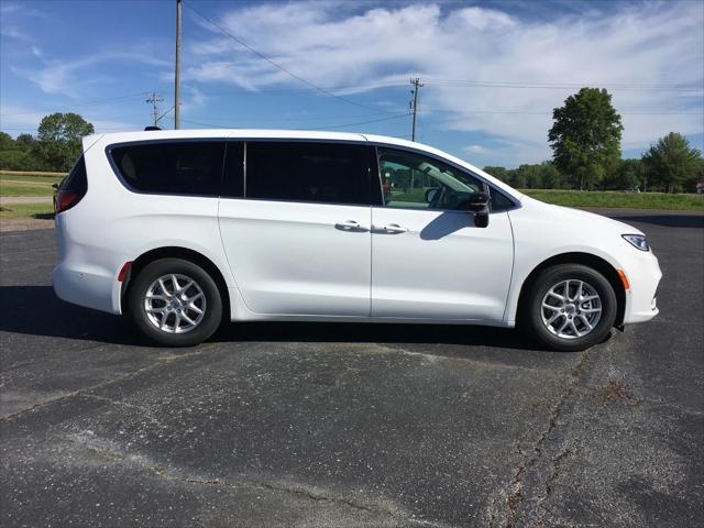 2024 Chrysler Pacifica PACIFICA TOURING L