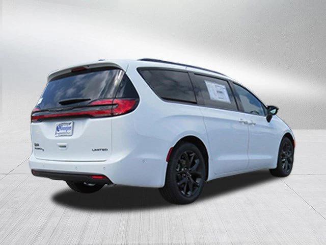 2024 Chrysler Pacifica PACIFICA LIMITED