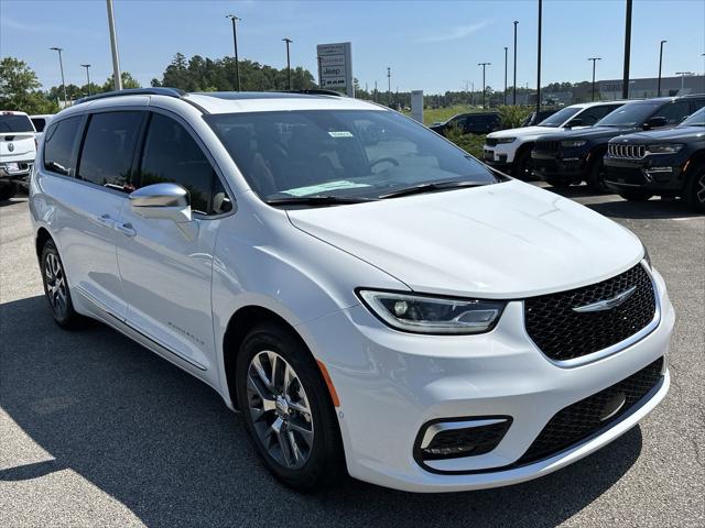 2024 Chrysler Pacifica Hybrid PACIFICA PLUG-IN HYBRID PINNACLE