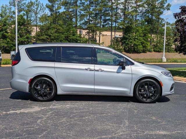 2024 Chrysler Pacifica PACIFICA LIMITED