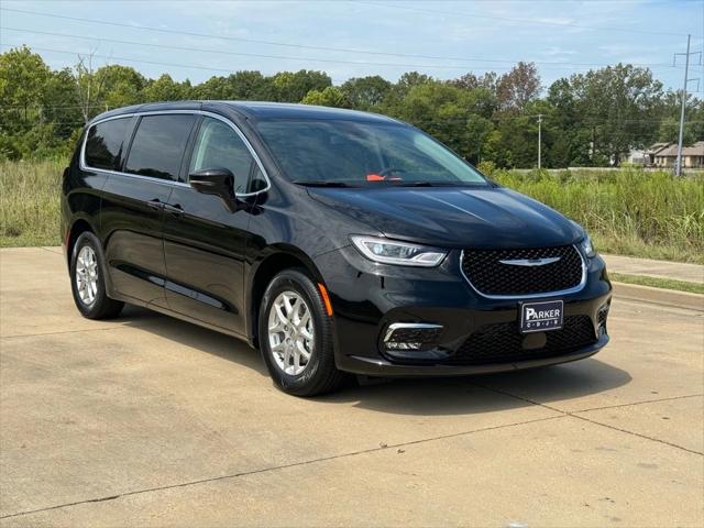 2024 Chrysler Pacifica PACIFICA TOURING L