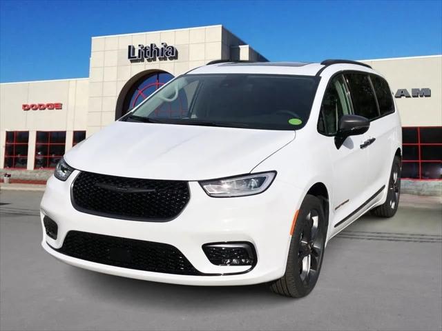 2024 Chrysler Pacifica PACIFICA TOURING L AWD