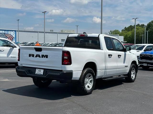 2025 RAM Ram 1500 RAM 1500 TRADESMAN QUAD CAB 4X2 64 BOX