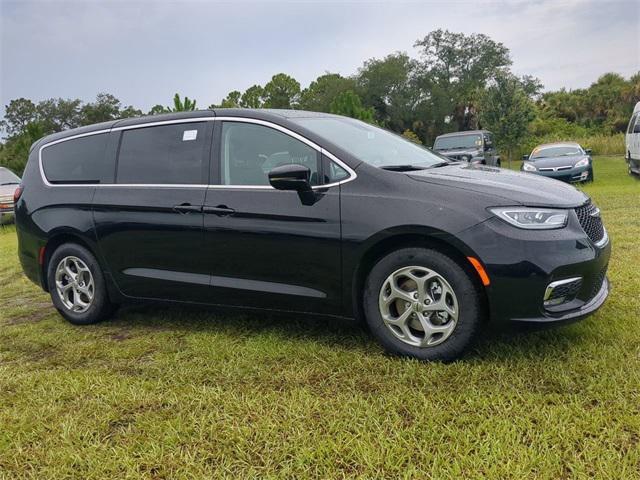 2024 Chrysler Pacifica PACIFICA LIMITED