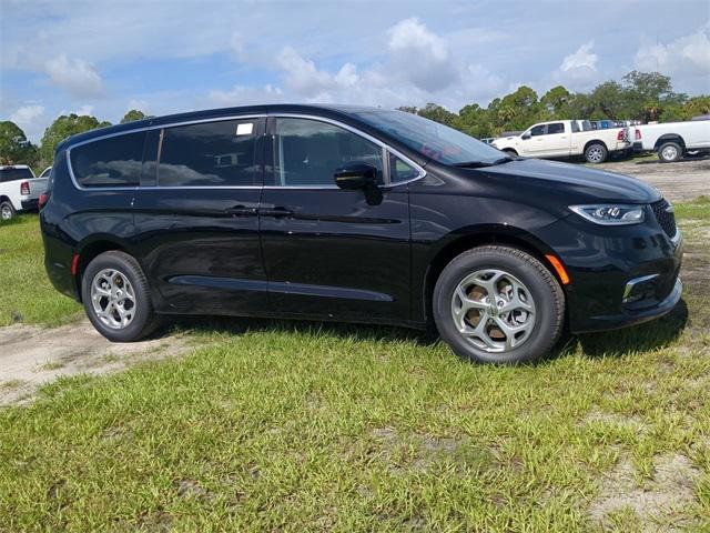 2024 Chrysler Pacifica PACIFICA LIMITED AWD