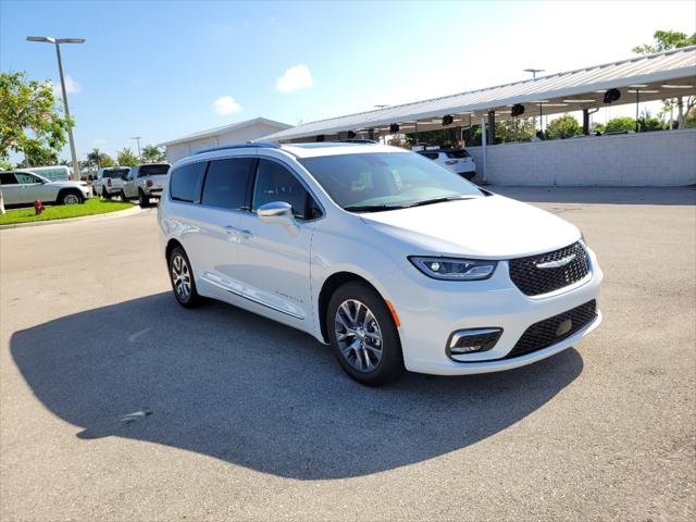 2024 Chrysler Pacifica Hybrid PACIFICA PLUG-IN HYBRID PINNACLE