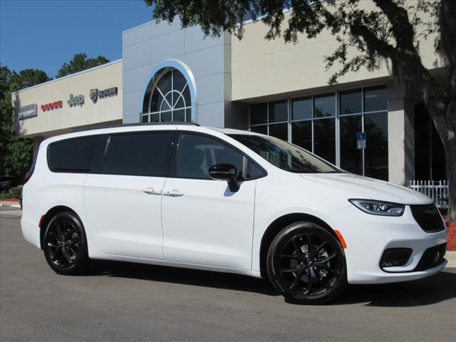 2024 Chrysler Pacifica PACIFICA LIMITED