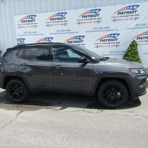 2024 Jeep Compass COMPASS LATITUDE 4X4