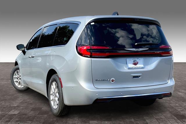 2024 Chrysler Pacifica PACIFICA TOURING L