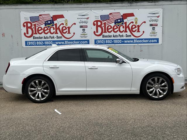 2020 Chrysler 300 Touring