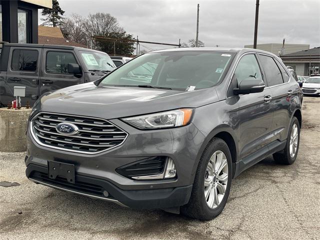 2022 Ford Edge Titanium