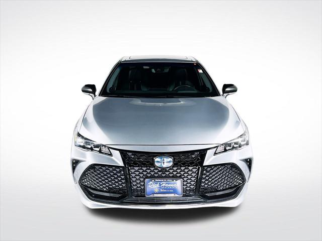 2022 Toyota Avalon XSE Nightshade Hybrid