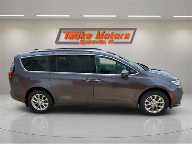 2021 Chrysler Pacifica Touring L AWD
