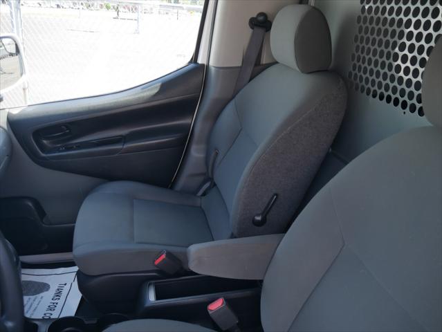 2019 Nissan NV200 SV