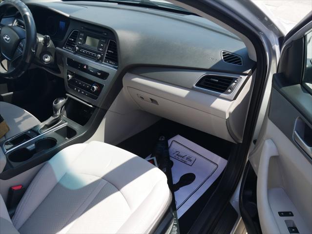 2017 Hyundai Sonata 4 Door Sport Luxury